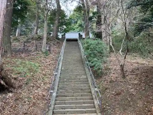 舞岡八幡宮の{uncategorized: "未分類", other: "その他", undefined: "問題あり", building: "その他建物", grave: "お墓", sacred_gate: "鳥居", guardian: "狛犬", statue: "像", buddha: "仏像", history: "歴史", nature: "自然", garden: "庭園", animal: "動物", pagoda: "塔", temizu: "手水舎", mountain_gate: "山門・神門", sanctuary: "本殿・本堂", subordinate: "末社・摂社", art: "芸術", scenery: "景色", jizo: "地蔵", ema: "絵馬", goshuin: "御朱印", omikuji: "おみくじ", items: "授与品その他", amulet: "お守り", goshuincho: "御朱印帳", eats: "食事", festival: "お祭り", votive_dance: "神楽", shichigosan: "七五三参", wedding: "結婚式", experience: "体験その他", initially: "初詣", around: "周辺", anti_infection: "感染症対策"}