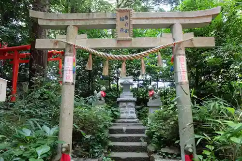 白笹稲荷神社の末社・摂社