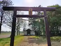幸福神社の{uncategorized: "未分類", other: "その他", undefined: "問題あり", building: "その他建物", grave: "お墓", sacred_gate: "鳥居", guardian: "狛犬", statue: "像", buddha: "仏像", history: "歴史", nature: "自然", garden: "庭園", animal: "動物", pagoda: "塔", temizu: "手水舎", mountain_gate: "山門・神門", sanctuary: "本殿・本堂", subordinate: "末社・摂社", art: "芸術", scenery: "景色", jizo: "地蔵", ema: "絵馬", goshuin: "御朱印", omikuji: "おみくじ", items: "授与品その他", amulet: "お守り", goshuincho: "御朱印帳", eats: "食事", festival: "お祭り", votive_dance: "神楽", shichigosan: "七五三参", wedding: "結婚式", experience: "体験その他", initially: "初詣", around: "周辺", anti_infection: "感染症対策"}