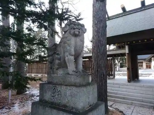 帯廣神社の狛犬