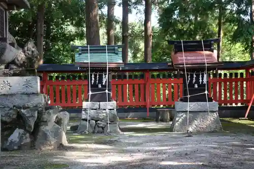 那波加神社の末社