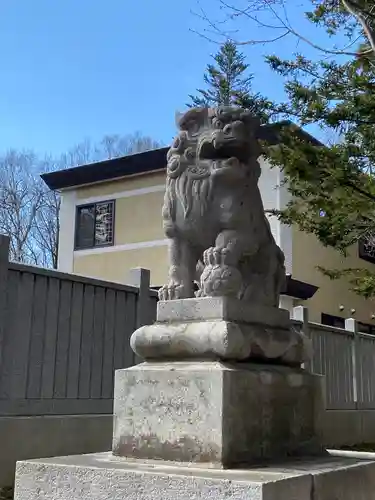 音更神社の狛犬