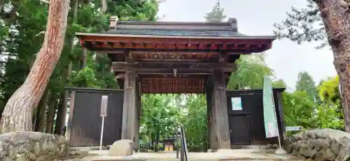 林泉寺の山門・神門