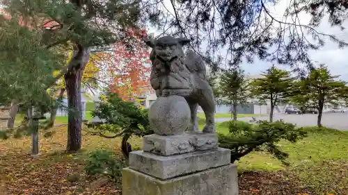 真龍神社の狛犬