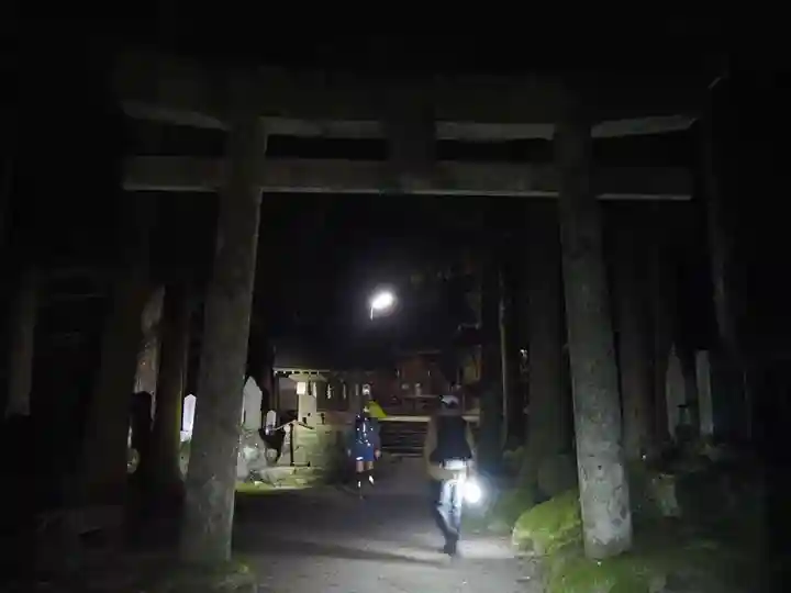 甲斐駒ヶ岳神社の鳥居
