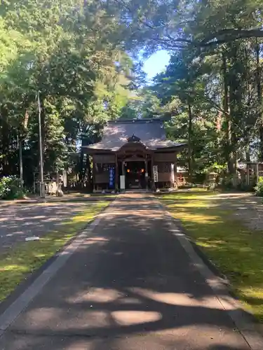 青海神社の本殿・本堂
