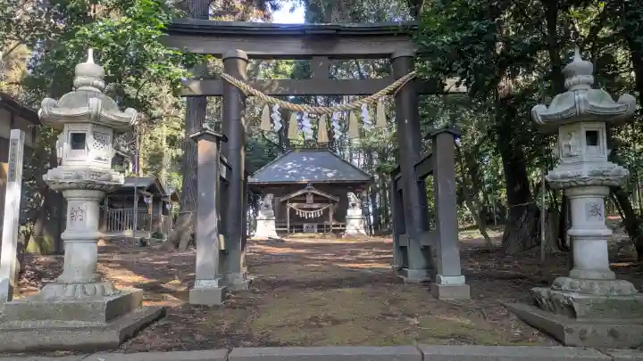 日鷲神社の{uncategorized: "未分類", other: "その他", undefined: "問題あり", building: "その他建物", grave: "お墓", sacred_gate: "鳥居", guardian: "狛犬", statue: "像", buddha: "仏像", history: "歴史", nature: "自然", garden: "庭園", animal: "動物", pagoda: "塔", temizu: "手水舎", mountain_gate: "山門・神門", sanctuary: "本殿・本堂", subordinate: "末社・摂社", art: "芸術", scenery: "景色", jizo: "地蔵", ema: "絵馬", goshuin: "御朱印", omikuji: "おみくじ", items: "授与品その他", amulet: "お守り", goshuincho: "御朱印帳", eats: "食事", festival: "お祭り", votive_dance: "神楽", shichigosan: "七五三参", wedding: "結婚式", experience: "体験その他", initially: "初詣", around: "周辺", anti_infection: "感染症対策"}