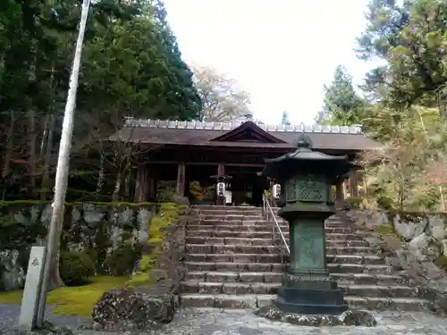 身延山 祖廟拝殿の本殿