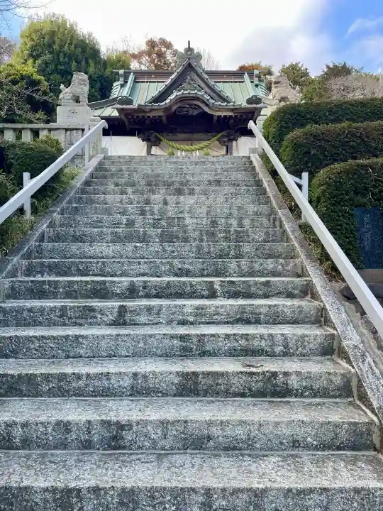 鹿島神社の{uncategorized: "未分類", other: "その他", undefined: "問題あり", building: "その他建物", grave: "お墓", sacred_gate: "鳥居", guardian: "狛犬", statue: "像", buddha: "仏像", history: "歴史", nature: "自然", garden: "庭園", animal: "動物", pagoda: "塔", temizu: "手水舎", mountain_gate: "山門・神門", sanctuary: "本殿・本堂", subordinate: "末社・摂社", art: "芸術", scenery: "景色", jizo: "地蔵", ema: "絵馬", goshuin: "御朱印", omikuji: "おみくじ", items: "授与品その他", amulet: "お守り", goshuincho: "御朱印帳", eats: "食事", festival: "お祭り", votive_dance: "神楽", shichigosan: "七五三参", wedding: "結婚式", experience: "体験その他", initially: "初詣", around: "周辺", anti_infection: "感染症対策"}