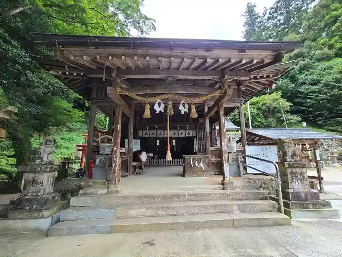 多賀神社の本殿