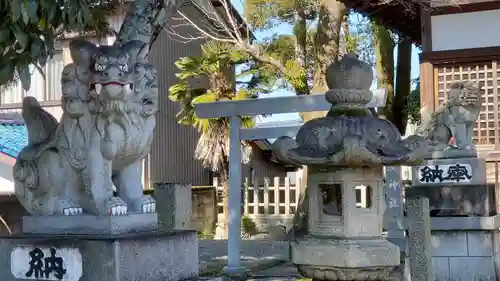 秋葉神社の狛犬