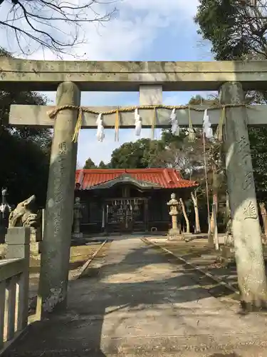 餘子神社の鳥居