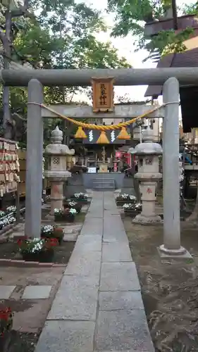 高円寺氷川神社の末社・摂社