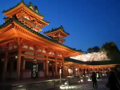 平安神宮の山門・神門