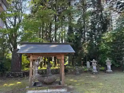 小林瀧尾神社の{uncategorized: "未分類", other: "その他", undefined: "問題あり", building: "その他建物", grave: "お墓", sacred_gate: "鳥居", guardian: "狛犬", statue: "像", buddha: "仏像", history: "歴史", nature: "自然", garden: "庭園", animal: "動物", pagoda: "塔", temizu: "手水舎", mountain_gate: "山門・神門", sanctuary: "本殿・本堂", subordinate: "末社・摂社", art: "芸術", scenery: "景色", jizo: "地蔵", ema: "絵馬", goshuin: "御朱印", omikuji: "おみくじ", items: "授与品その他", amulet: "お守り", goshuincho: "御朱印帳", eats: "食事", festival: "お祭り", votive_dance: "神楽", shichigosan: "七五三参", wedding: "結婚式", experience: "体験その他", initially: "初詣", around: "周辺", anti_infection: "感染症対策"}