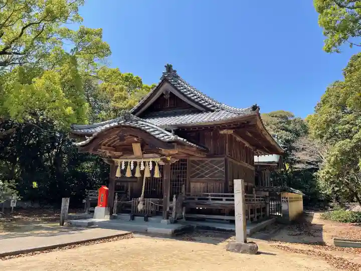 鏡神社の本殿・本堂