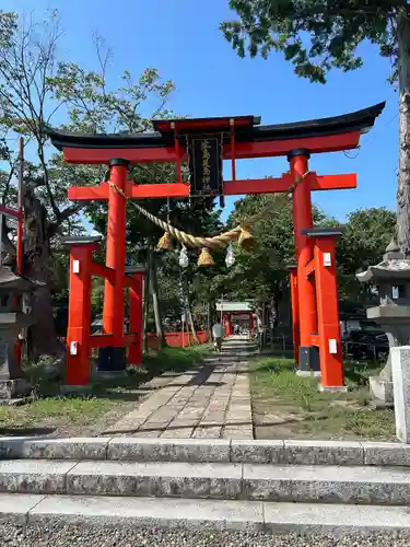 生島足島神社の鳥居