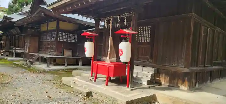 蠶養國神社の末社・摂社