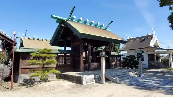 鳥出神社の本殿・本堂