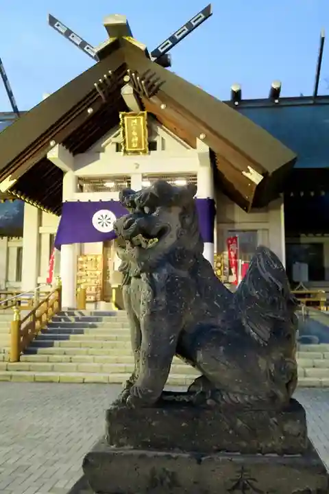 烈々布神社の狛犬