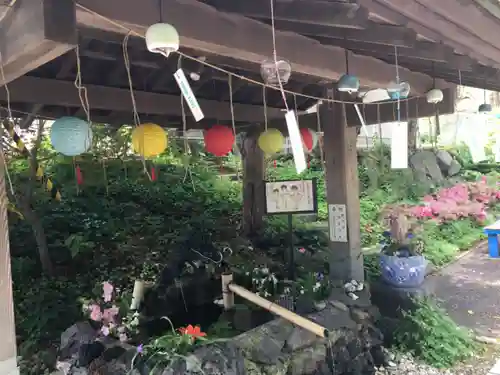 虻田神社の手水舎