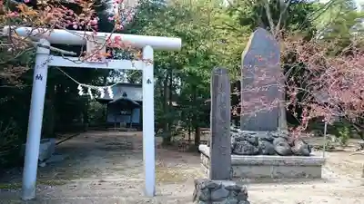 子鍬倉神社の末社・摂社