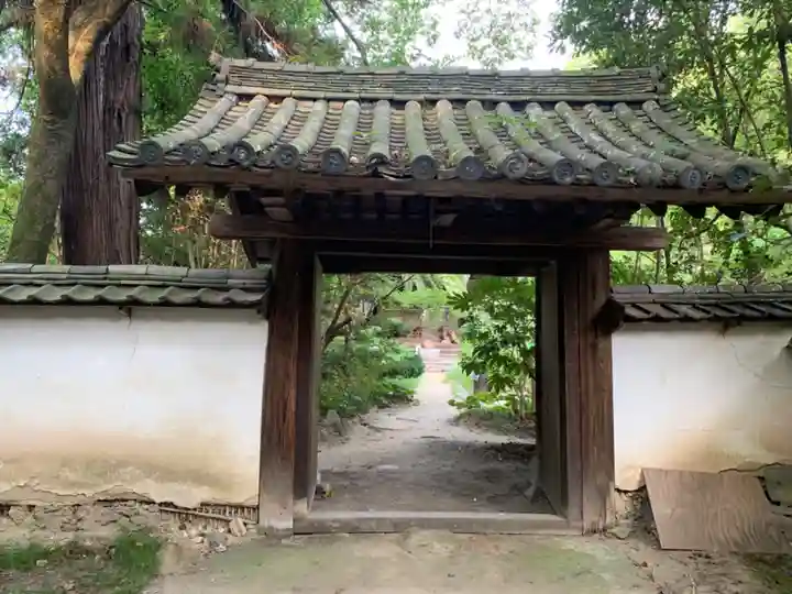 石手寺の山門・神門