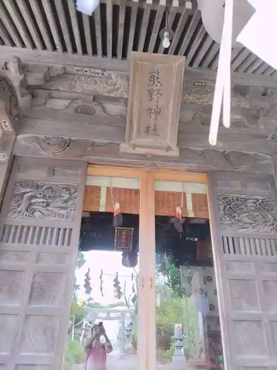 立川熊野神社の本殿・本堂
