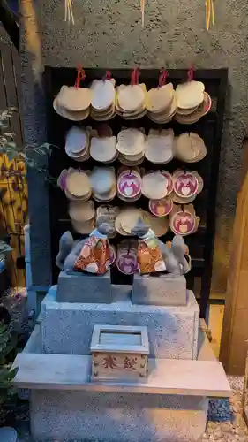 五十稲荷神社(栄寿稲荷神社)の狛犬