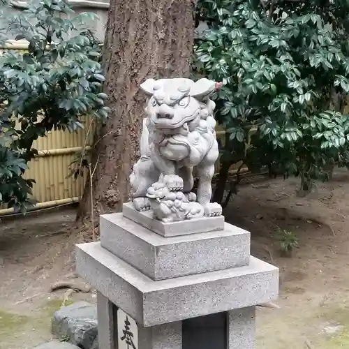 銀杏岡八幡神社の狛犬