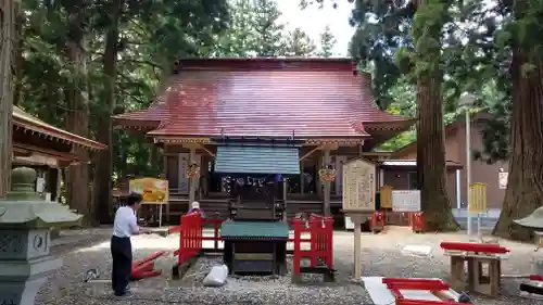 志和古稲荷神社の本殿