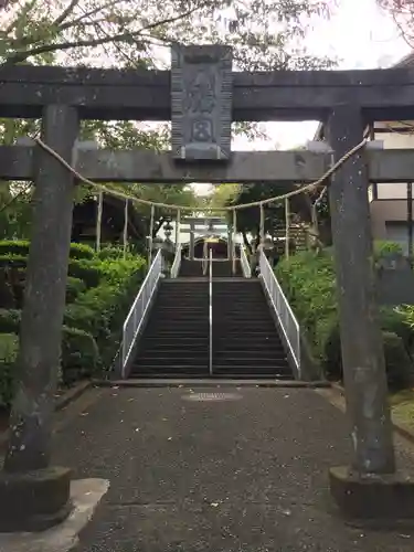 白幡八幡大神の鳥居