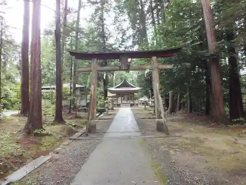 融神社の鳥居