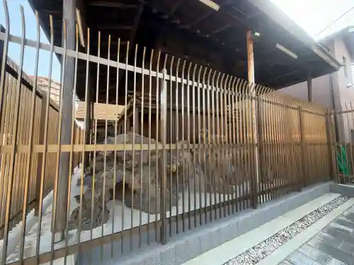 鶴見神社の{uncategorized: "未分類", other: "その他", undefined: "問題あり", building: "その他建物", grave: "お墓", sacred_gate: "鳥居", guardian: "狛犬", statue: "像", buddha: "仏像", history: "歴史", nature: "自然", garden: "庭園", animal: "動物", pagoda: "塔", temizu: "手水舎", mountain_gate: "山門・神門", sanctuary: "本殿・本堂", subordinate: "末社・摂社", art: "芸術", scenery: "景色", jizo: "地蔵", ema: "絵馬", goshuin: "御朱印", omikuji: "おみくじ", items: "授与品その他", amulet: "お守り", goshuincho: "御朱印帳", eats: "食事", festival: "お祭り", votive_dance: "神楽", shichigosan: "七五三参", wedding: "結婚式", experience: "体験その他", initially: "初詣", around: "周辺", anti_infection: "感染症対策"}