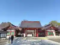北海道護國神社の山門・神門