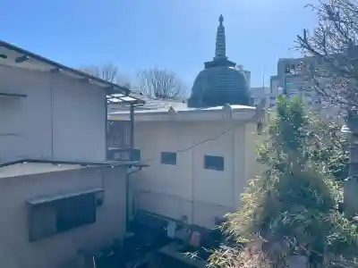 永泉寺の{uncategorized: "未分類", other: "その他", undefined: "問題あり", building: "その他建物", grave: "お墓", sacred_gate: "鳥居", guardian: "狛犬", statue: "像", buddha: "仏像", history: "歴史", nature: "自然", garden: "庭園", animal: "動物", pagoda: "塔", temizu: "手水舎", mountain_gate: "山門・神門", sanctuary: "本殿・本堂", subordinate: "末社・摂社", art: "芸術", scenery: "景色", jizo: "地蔵", ema: "絵馬", goshuin: "御朱印", omikuji: "おみくじ", items: "授与品その他", amulet: "お守り", goshuincho: "御朱印帳", eats: "食事", festival: "お祭り", votive_dance: "神楽", shichigosan: "七五三参", wedding: "結婚式", experience: "体験その他", initially: "初詣", around: "周辺", anti_infection: "感染症対策"}