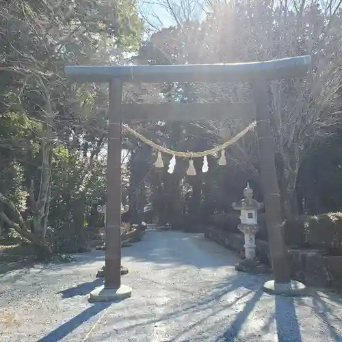 耳常神社の鳥居