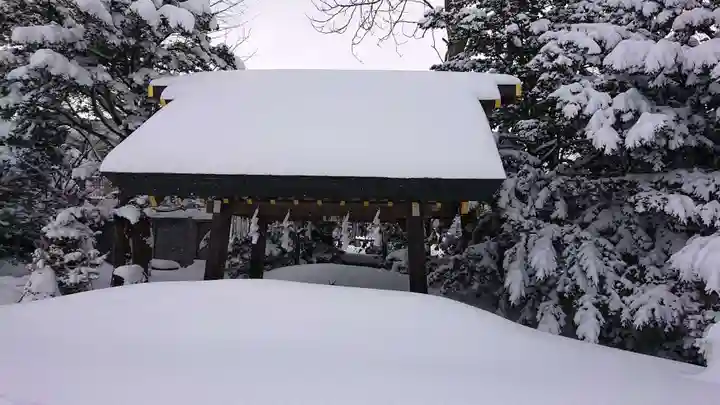篠路神社の手水舎