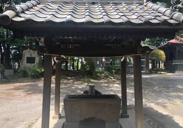 中氷川神社の手水舎