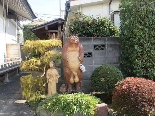 東樹院の像