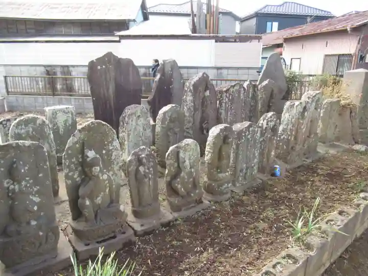 中里薬師堂の仏像