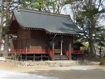 巨摩神社の本殿・本堂