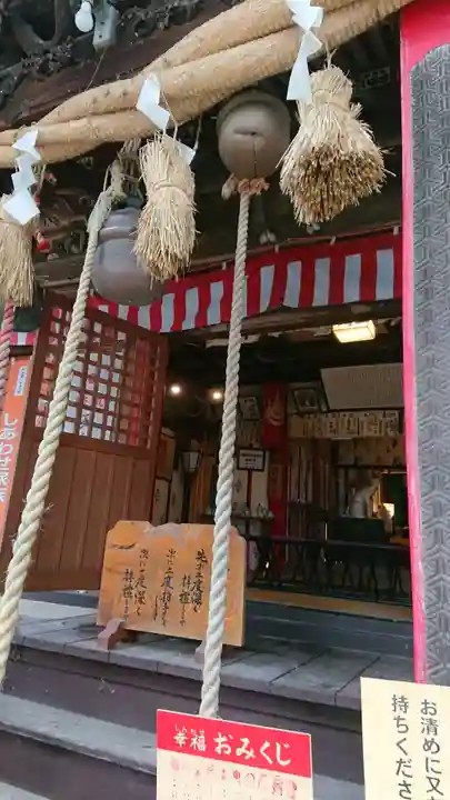 烏子稲荷神社の本殿・本堂