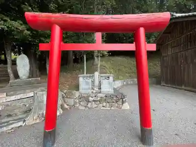 八坂神社の{uncategorized: "未分類", other: "その他", undefined: "問題あり", building: "その他建物", grave: "お墓", sacred_gate: "鳥居", guardian: "狛犬", statue: "像", buddha: "仏像", history: "歴史", nature: "自然", garden: "庭園", animal: "動物", pagoda: "塔", temizu: "手水舎", mountain_gate: "山門・神門", sanctuary: "本殿・本堂", subordinate: "末社・摂社", art: "芸術", scenery: "景色", jizo: "地蔵", ema: "絵馬", goshuin: "御朱印", omikuji: "おみくじ", items: "授与品その他", amulet: "お守り", goshuincho: "御朱印帳", eats: "食事", festival: "お祭り", votive_dance: "神楽", shichigosan: "七五三参", wedding: "結婚式", experience: "体験その他", initially: "初詣", around: "周辺", anti_infection: "感染症対策"}