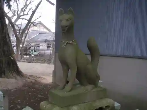 上の丸稲荷神社の狛犬