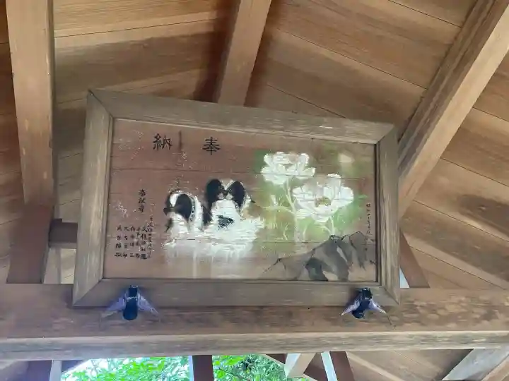 上長屋神社の{uncategorized: "未分類", other: "その他", undefined: "問題あり", building: "その他建物", grave: "お墓", sacred_gate: "鳥居", guardian: "狛犬", statue: "像", buddha: "仏像", history: "歴史", nature: "自然", garden: "庭園", animal: "動物", pagoda: "塔", temizu: "手水舎", mountain_gate: "山門・神門", sanctuary: "本殿・本堂", subordinate: "末社・摂社", art: "芸術", scenery: "景色", jizo: "地蔵", ema: "絵馬", goshuin: "御朱印", omikuji: "おみくじ", items: "授与品その他", amulet: "お守り", goshuincho: "御朱印帳", eats: "食事", festival: "お祭り", votive_dance: "神楽", shichigosan: "七五三参", wedding: "結婚式", experience: "体験その他", initially: "初詣", around: "周辺", anti_infection: "感染症対策"}