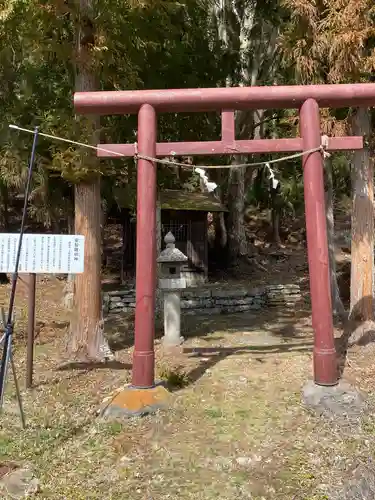 安智羅神社(松尾古城跡)の鳥居