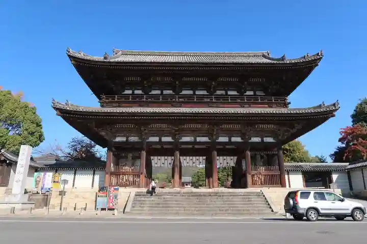 仁和寺の山門・神門