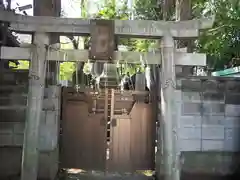 柳原稲荷神社の鳥居