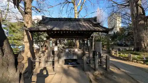 諏方神社の{uncategorized: "未分類", other: "その他", undefined: "問題あり", building: "その他建物", grave: "お墓", sacred_gate: "鳥居", guardian: "狛犬", statue: "像", buddha: "仏像", history: "歴史", nature: "自然", garden: "庭園", animal: "動物", pagoda: "塔", temizu: "手水舎", mountain_gate: "山門・神門", sanctuary: "本殿・本堂", subordinate: "末社・摂社", art: "芸術", scenery: "景色", jizo: "地蔵", ema: "絵馬", goshuin: "御朱印", omikuji: "おみくじ", items: "授与品その他", amulet: "お守り", goshuincho: "御朱印帳", eats: "食事", festival: "お祭り", votive_dance: "神楽", shichigosan: "七五三参", wedding: "結婚式", experience: "体験その他", initially: "初詣", around: "周辺", anti_infection: "感染症対策"}